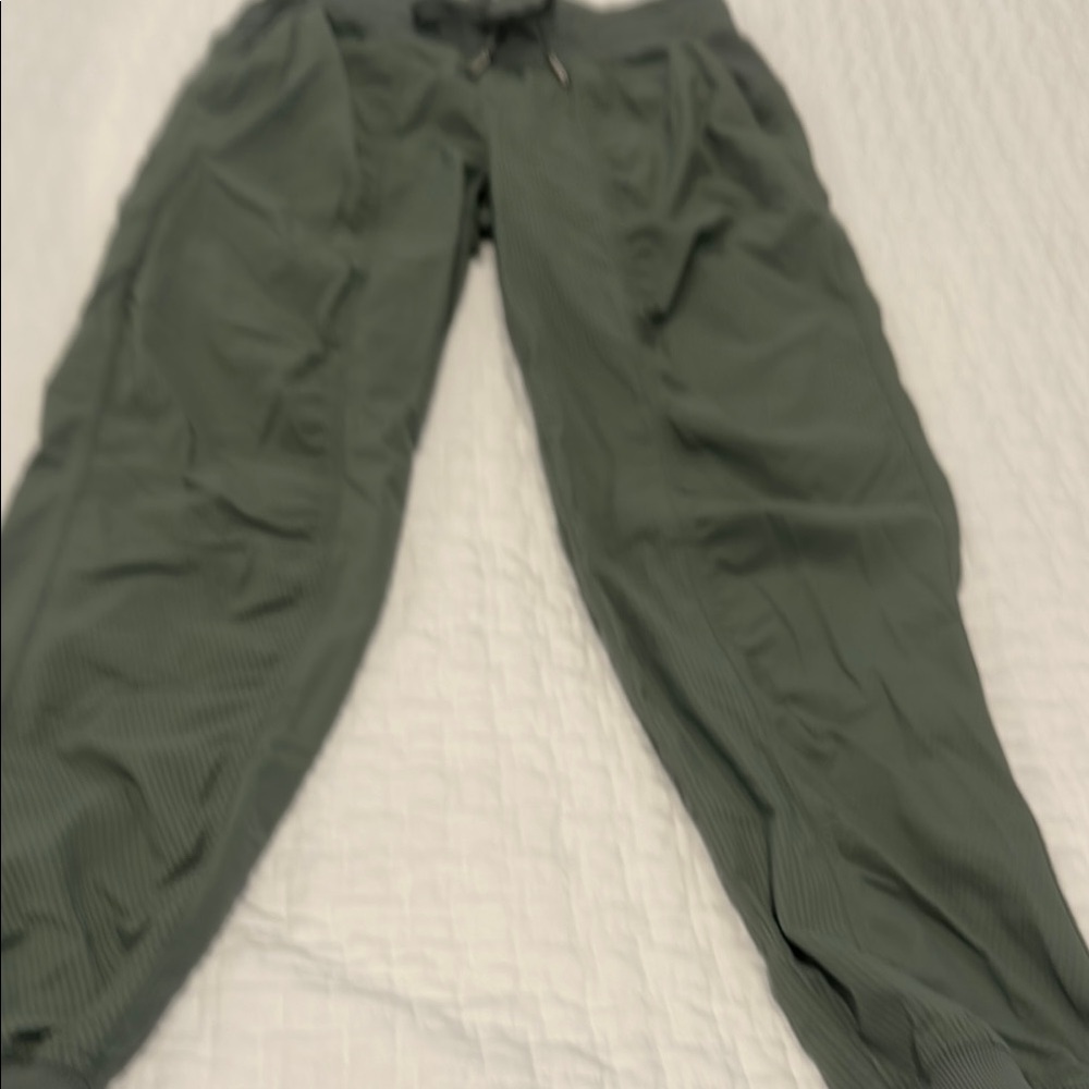 Lulu Lemon Green Joggers
